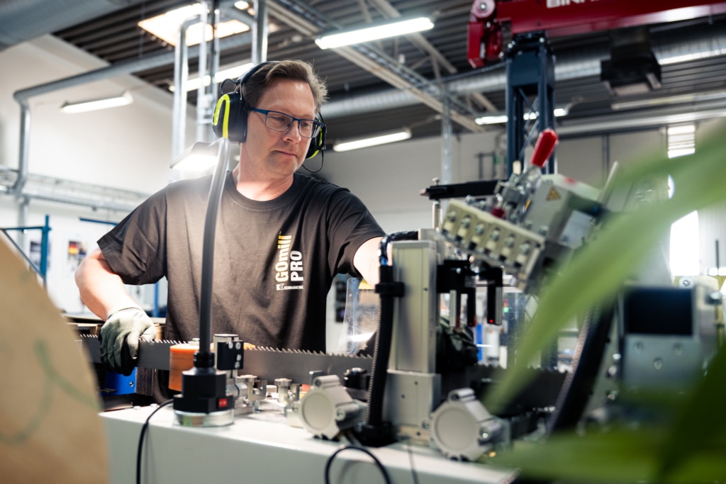 Tillverkande företag i Skåne som infört AI i sin produktion. 