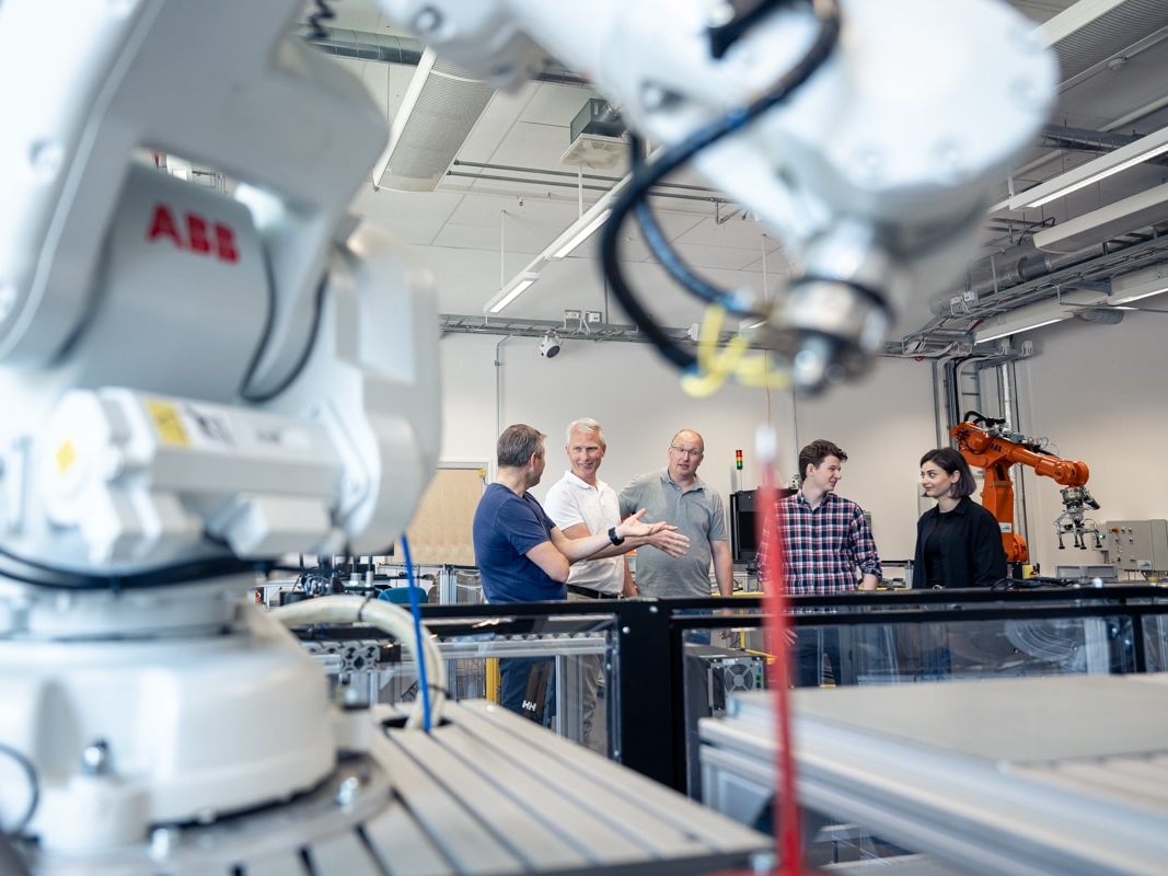 Operatörer testar och utforskar automationslösningar med stöd av IUC Syd. 